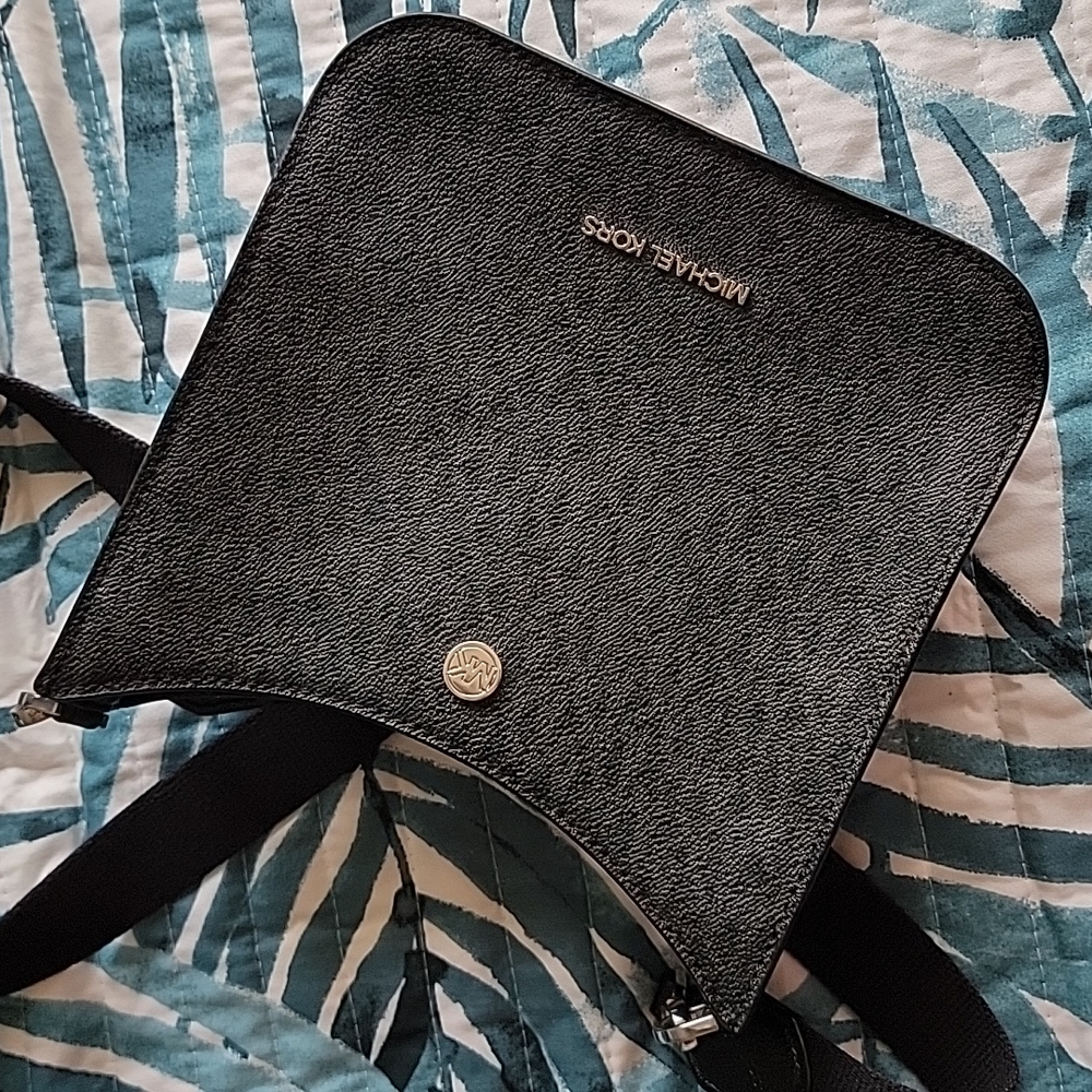MICHAEL MICHAEL KORS Briley Small Logo Messenger Bag - Picture 4 of 14
